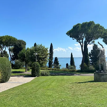 Gardazzuro Deluxe Apartamento Padenghe sul Garda